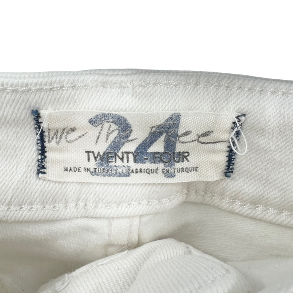 Free People Frayed Hem Jegging Jeans in White OB984016 - Picture 6 of 9